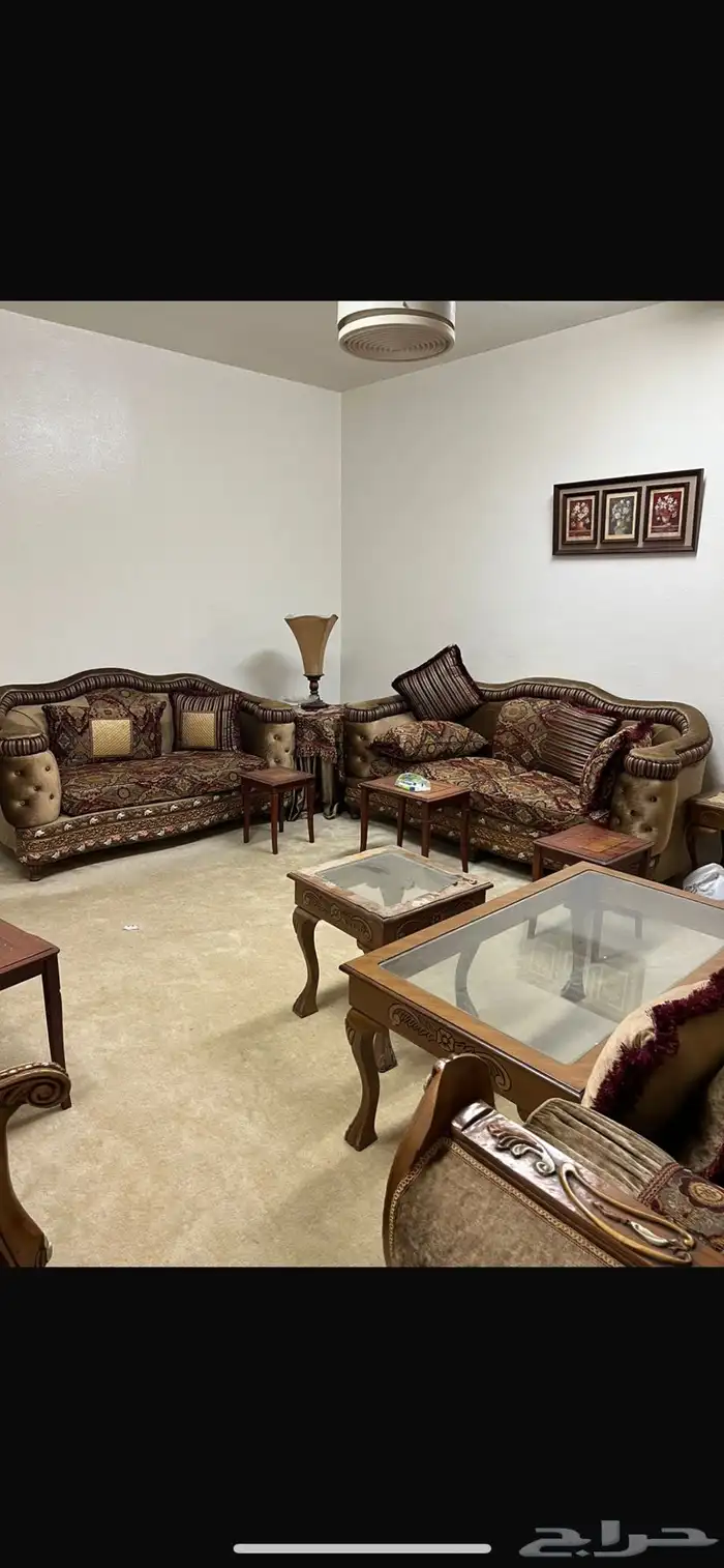 كنب كلاسيك مجلس  طاولات 1