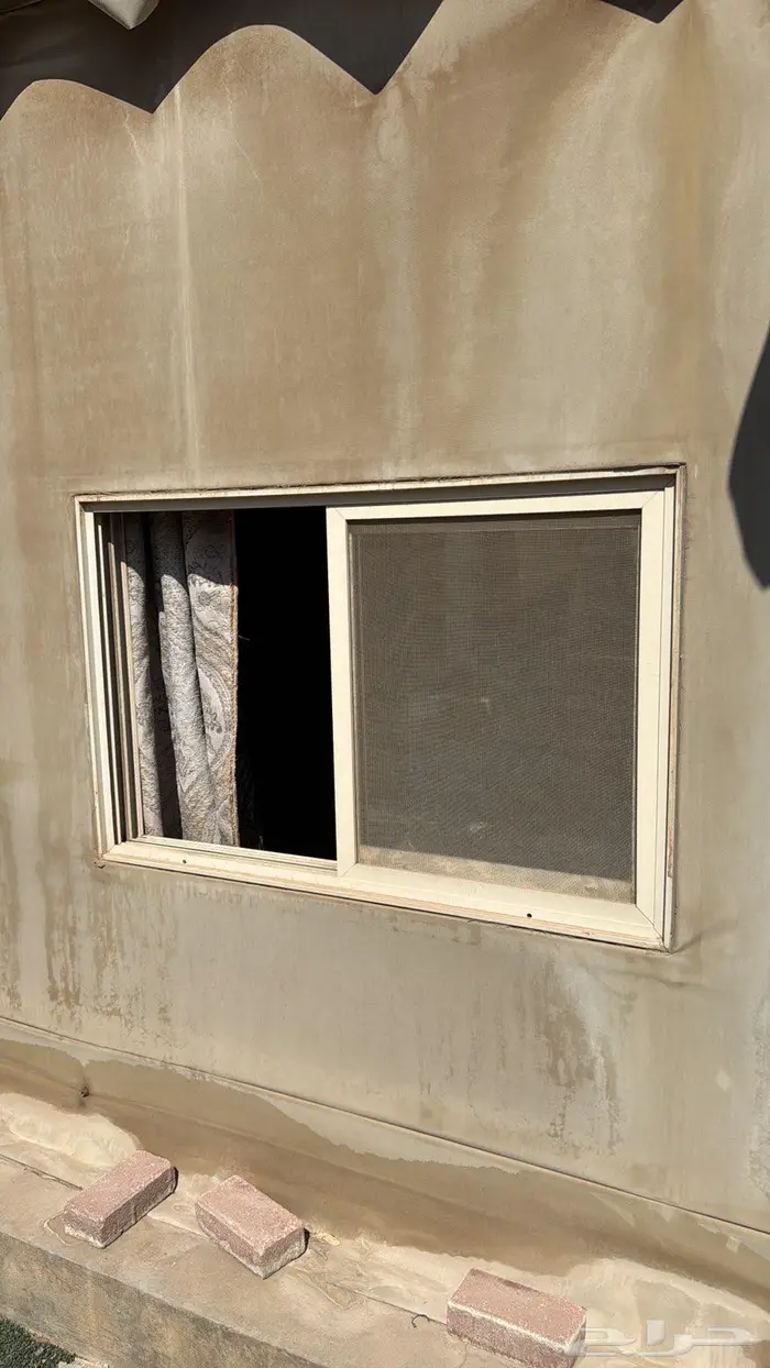 بابين المنيوم وشباك للبيع 1