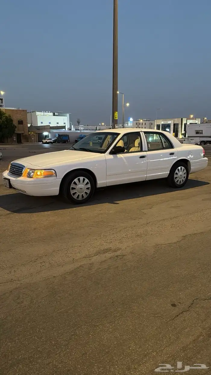 فورد فكتوريا 2009 0