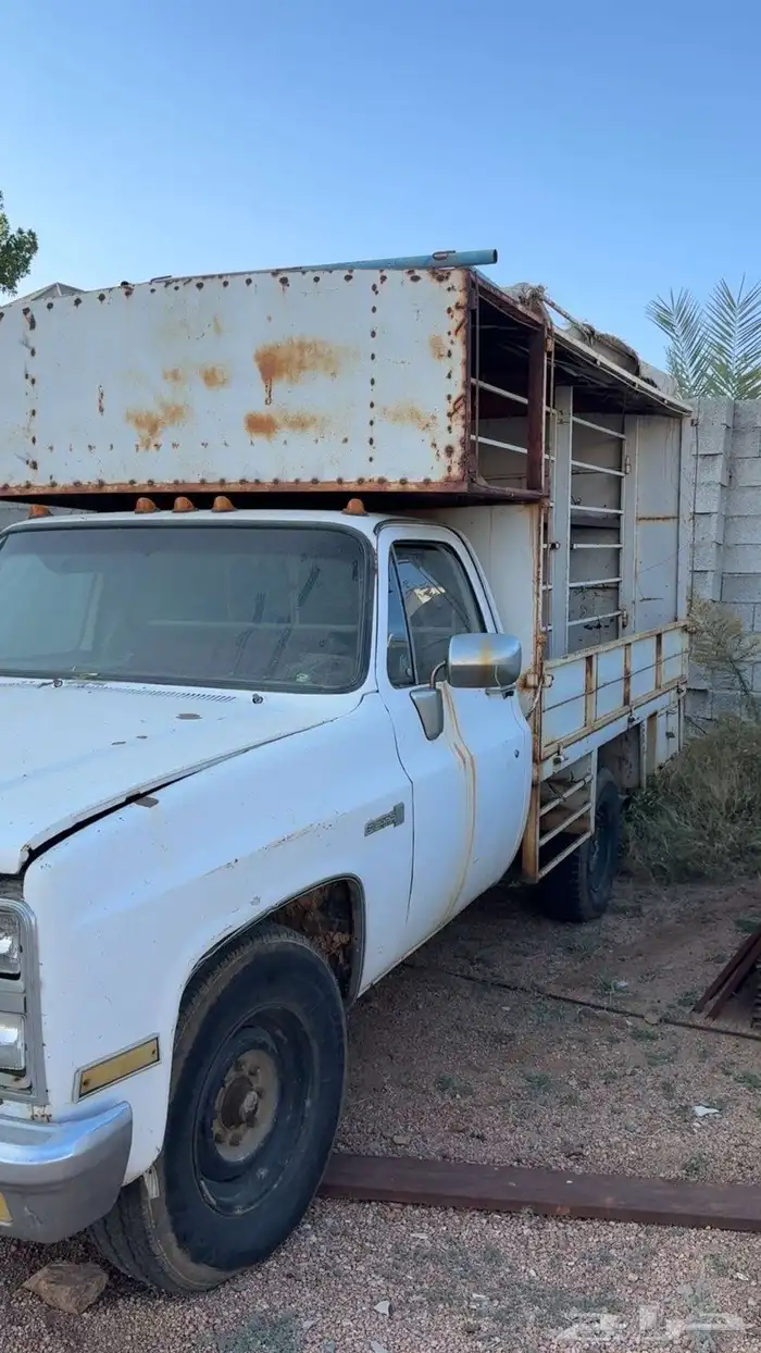 جمس نحل للبيع مسقط موديل 83 0