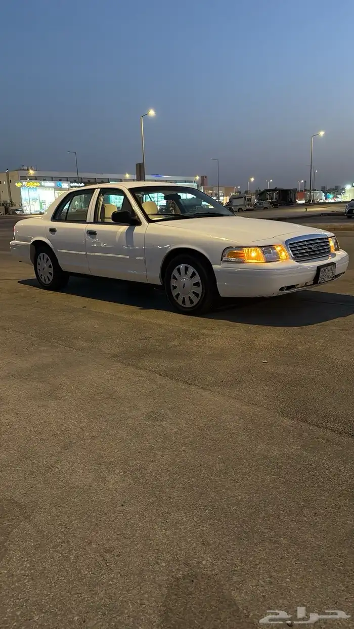 فورد فكتوريا 2009 1