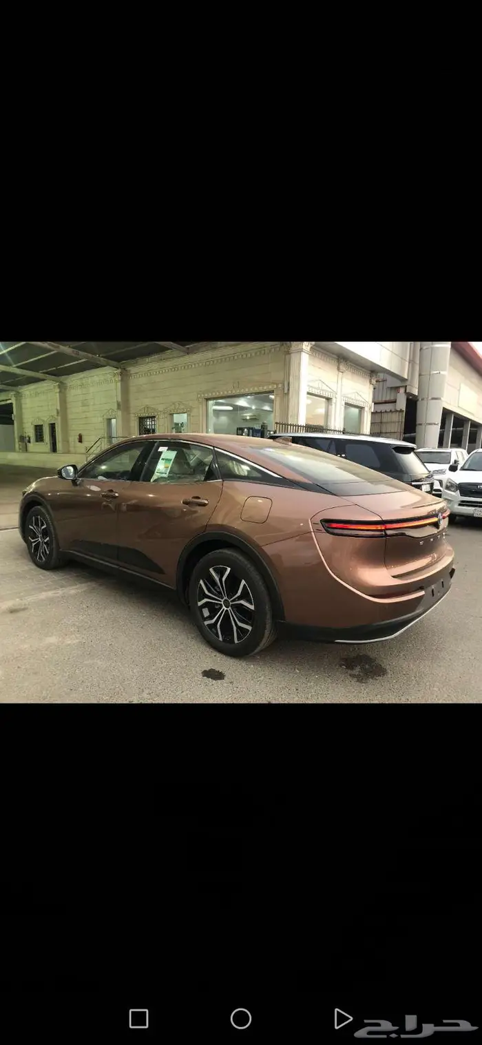 تويوتا كروان بريميوم 2023 برونزي ب 139 ألف ريال 7