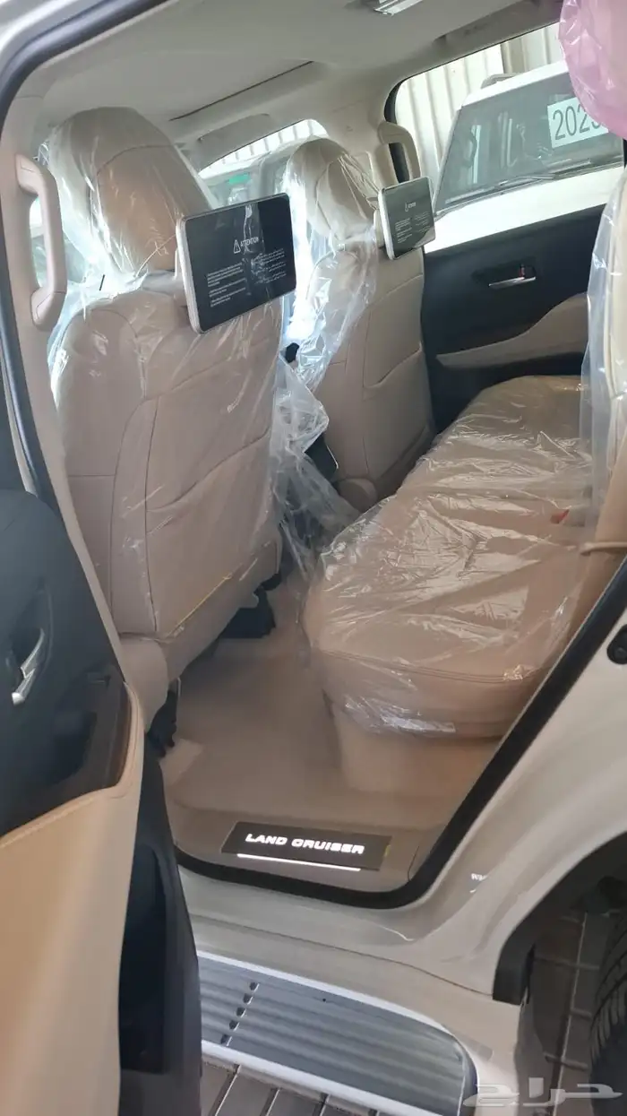 جي اكس ار 2025 ابيض L4 10