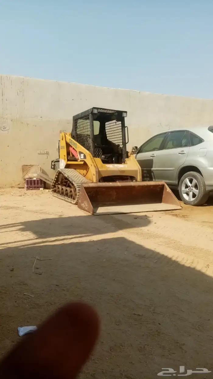 بوبكات كتر بلر جنزير وكفرات للبيع 7