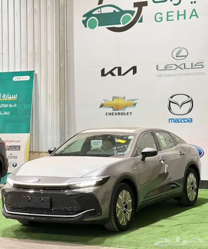 تويوتا - كراون بريميوم - 2025 - سعودي - كاش و اقساط 18