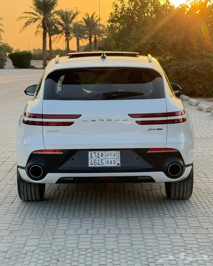GV70 ( سبورت رويال ) أعلى فئة V6 8