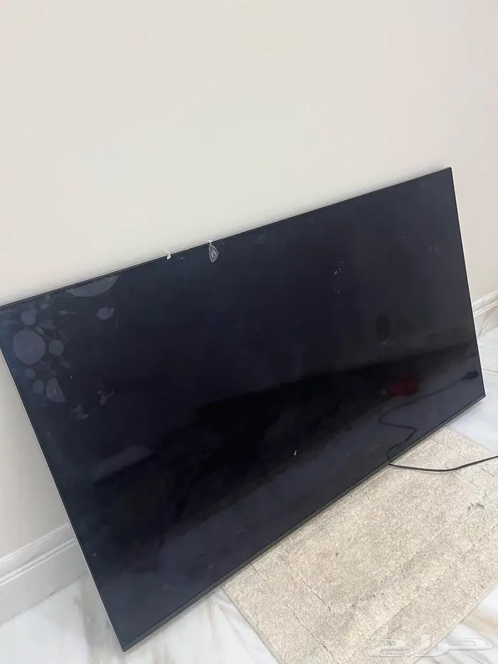 شاشة تلفزيون للبيع الشاشه مكسوره 3