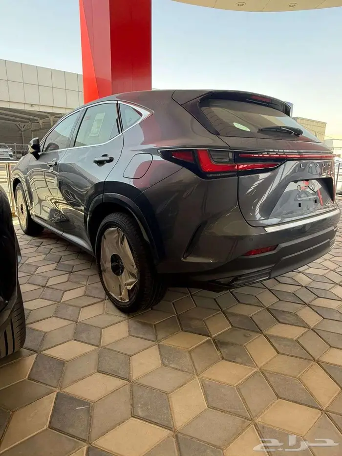 لكزس RX 350 BH 2025 (( الاقل سعرا )) 3