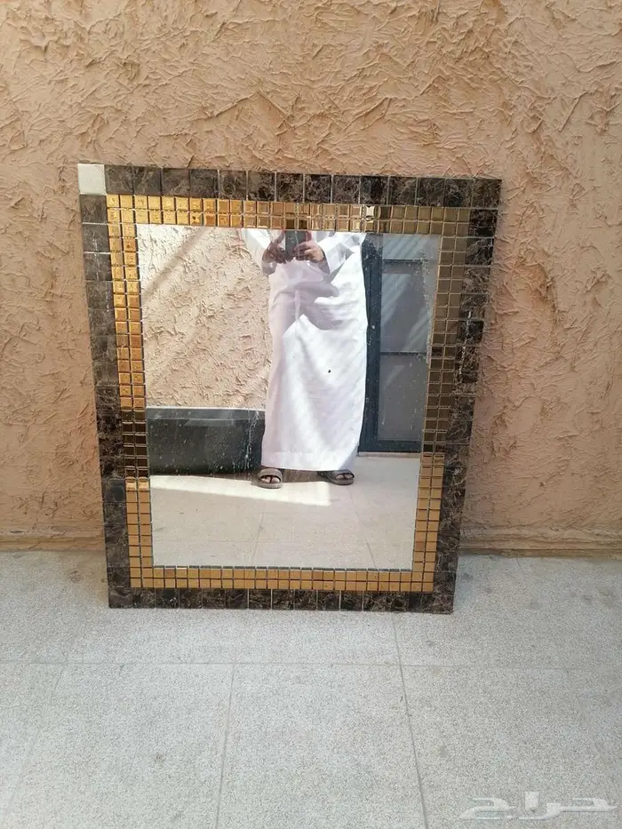 سرير حديد مفكوك فقط مرايه زجاج 0