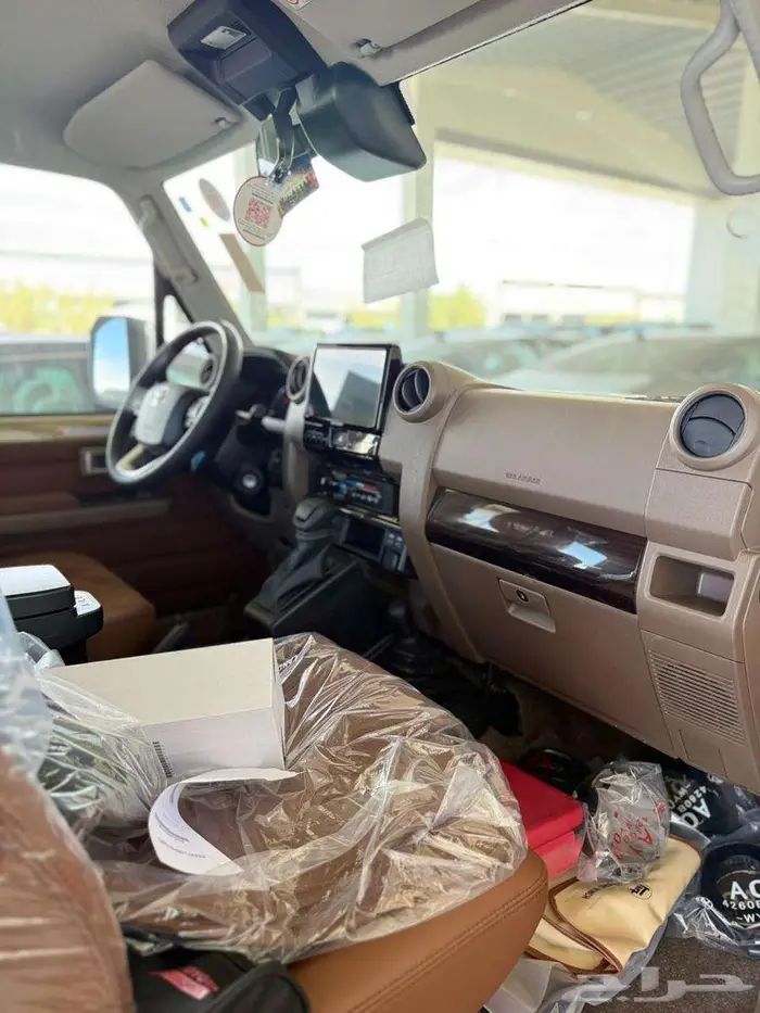 تويوتا مصندق ربع ديزل رفرف ونش فل كامل 2025 سعودي 8