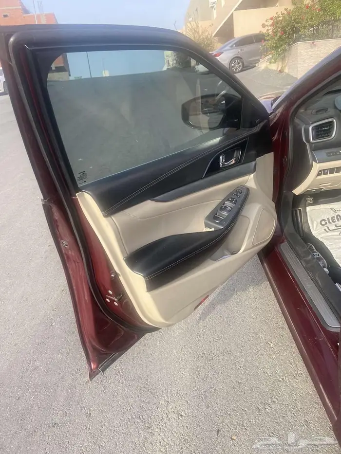 مكسيما للبيع 2017او البدل مع دفع فارق لي 5