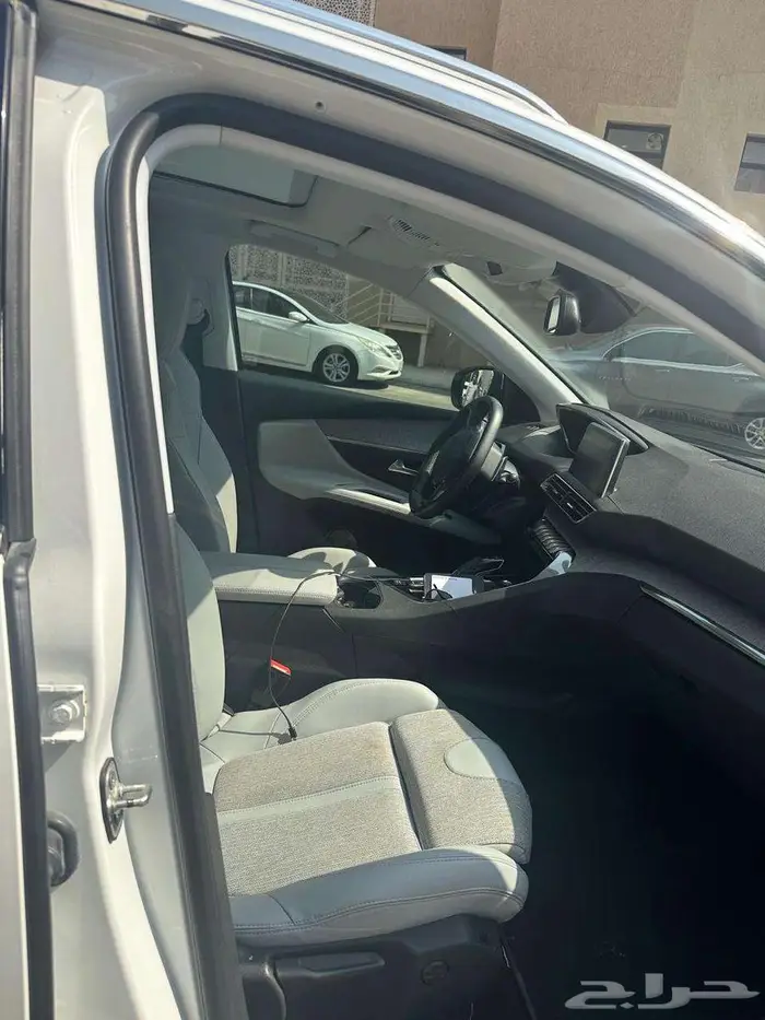 بيجو 3008 موديل 2021 7