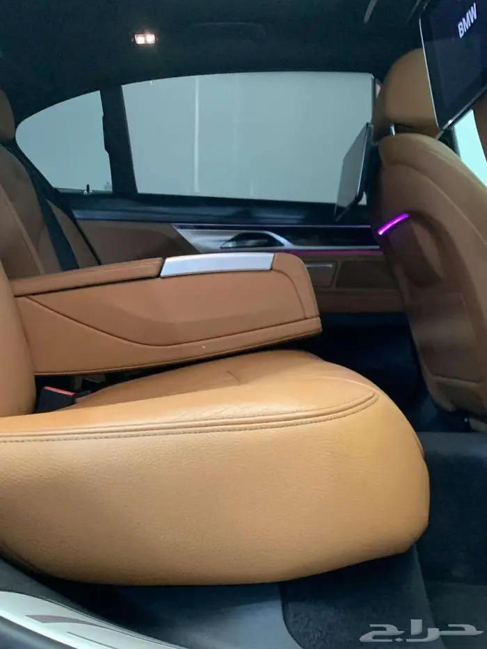 بي ام دبليو ممشا 61 LI730 2020 26