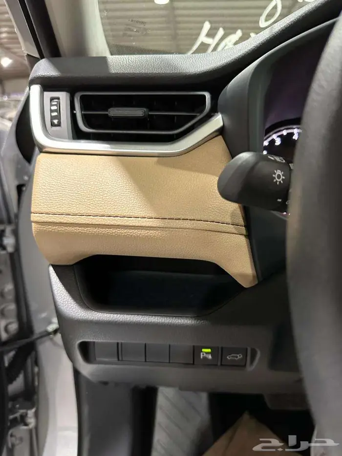 تويوتا راف فور XLE موديل 2025 7