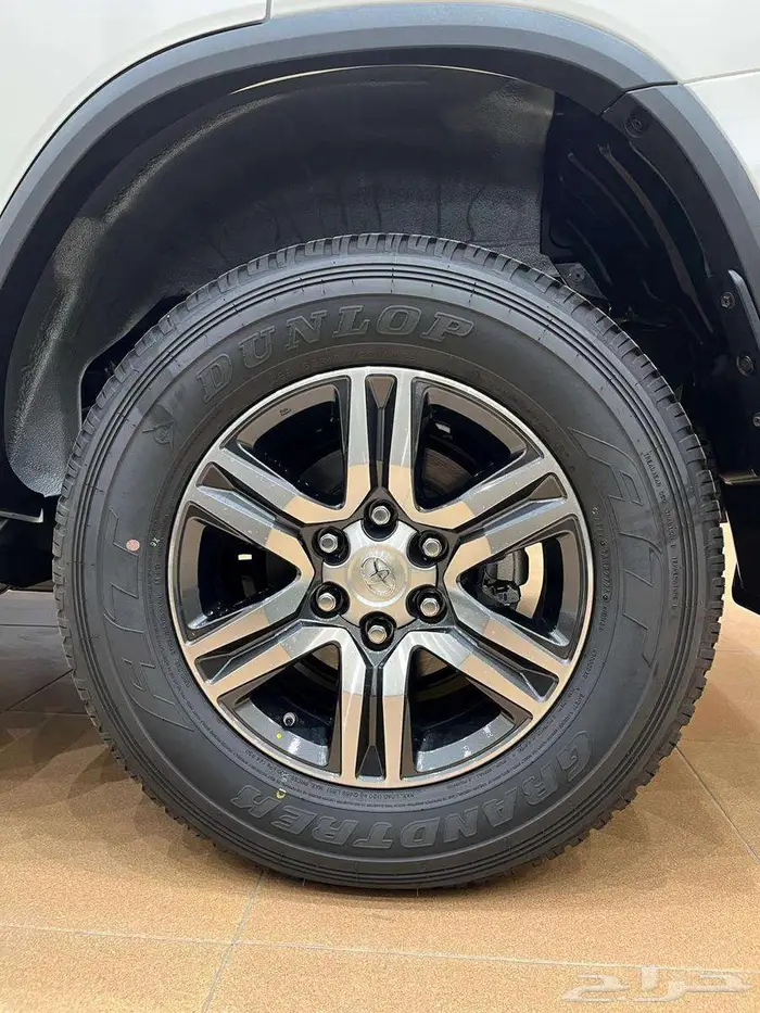 تويوتا فورتشنر GX2 بنزين V4 بدون دبل 11