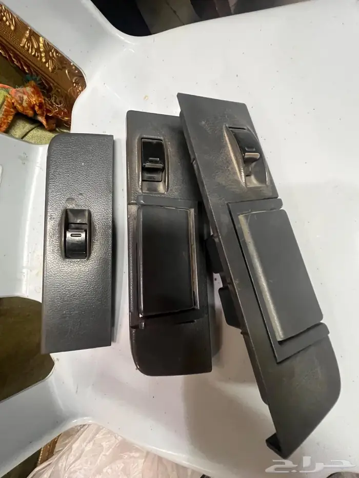 للبيع اكسسورات لاندكروزر من 90 الى 97 0