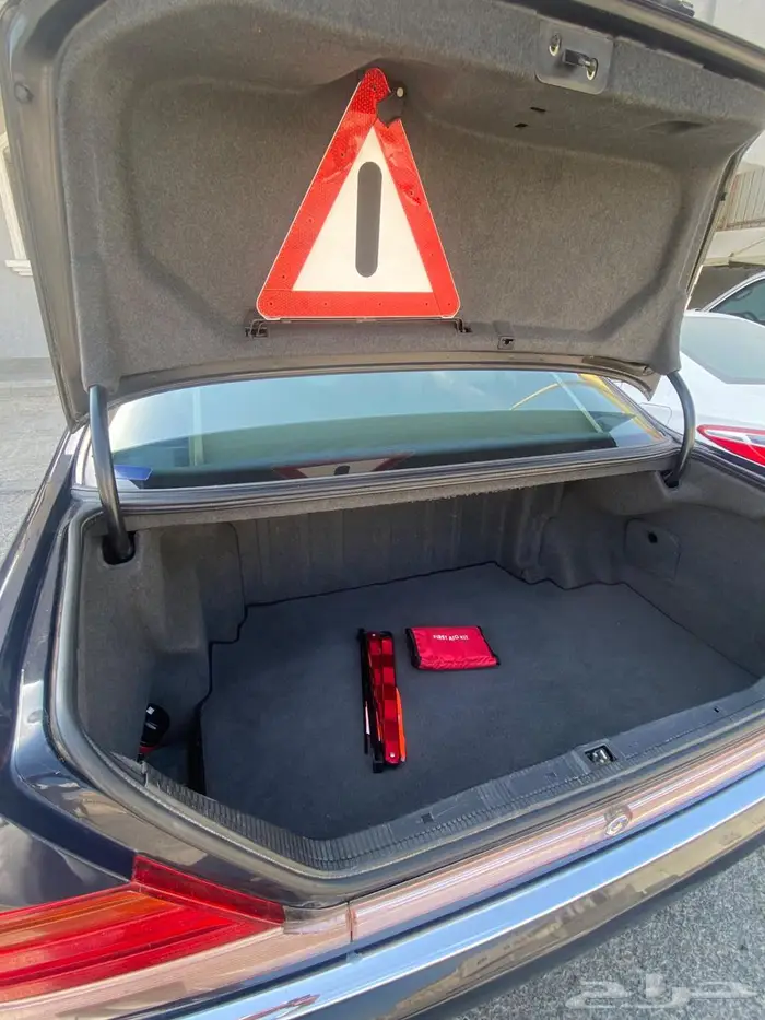 شبح مخزن 1995 2