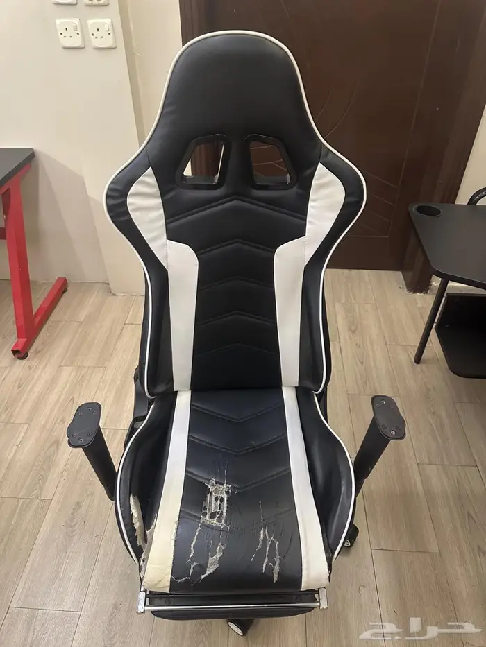 طاولة مكتب 4