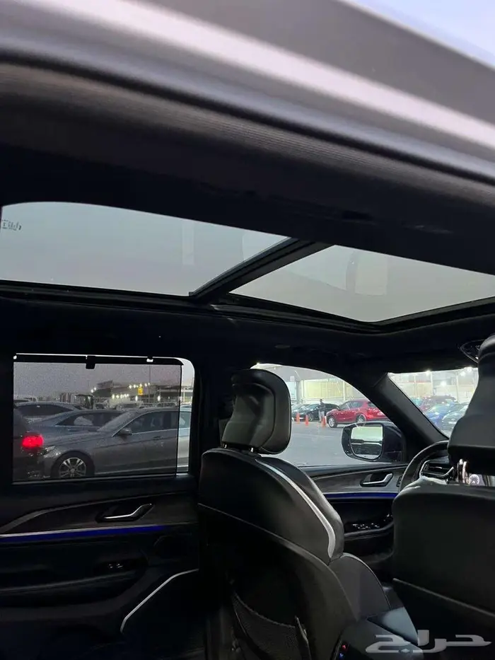 جيب جراند شيروكي 2023 فل كامل 22