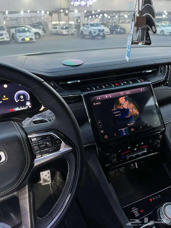 جيب جراند شيروكي 2023 فل كامل 8