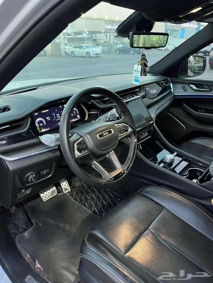 جيب جراند شيروكي 2023 فل كامل 7