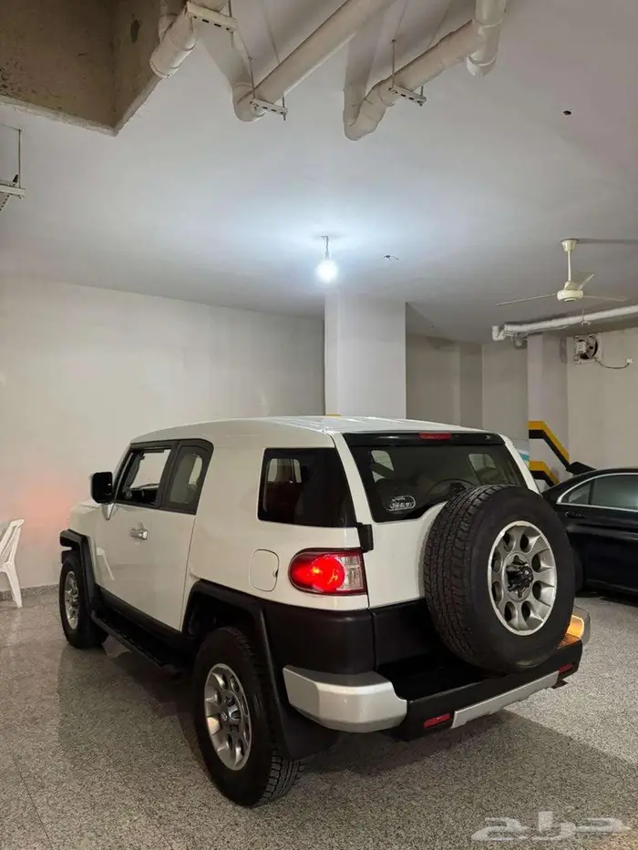 تويوتا افجي 2012 مخزن 8