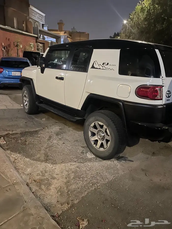 تويوتا FJ 2016 3