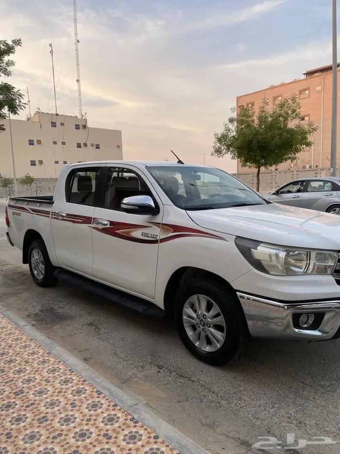 للبيع هايلكس ماشي قليل اتوماتيك 2017 12