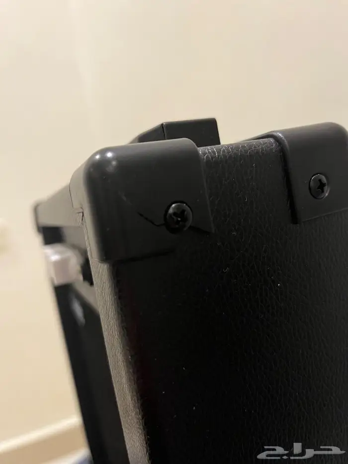 للبيع مضخم صوت amplifier و سبيكر Sven 3