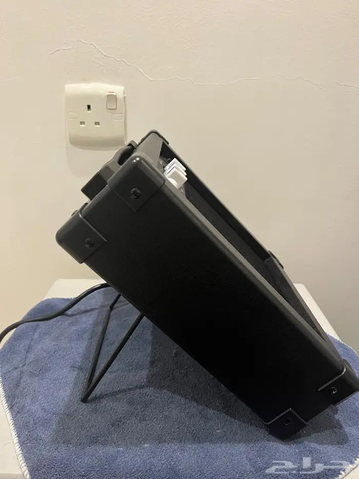 للبيع مضخم صوت amplifier و سبيكر Sven 2