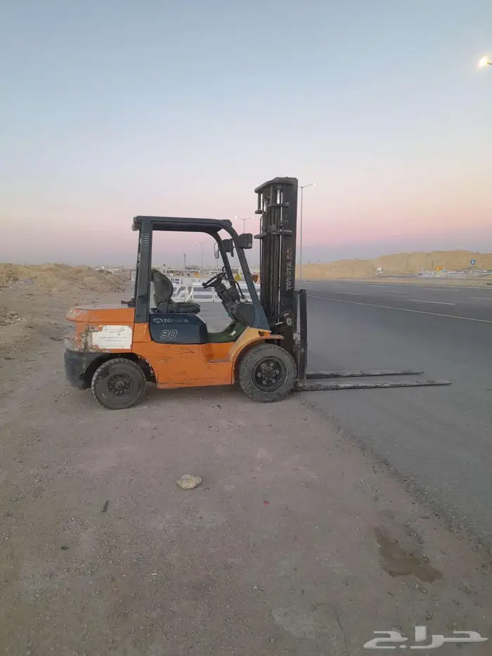 رافعات شوكيه فركلفت رافعات جي سي بي كرينات للايجار 3