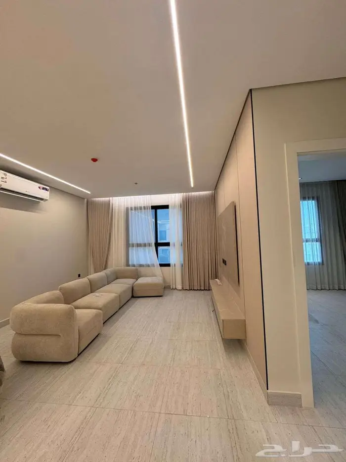 شقه للبيع للمستثمرين موقع مميز على البحر 3