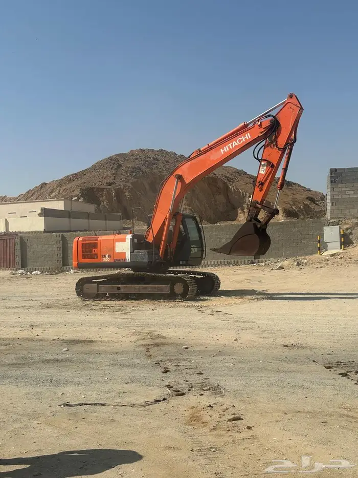 بوكلين هيتاشي 2010 1