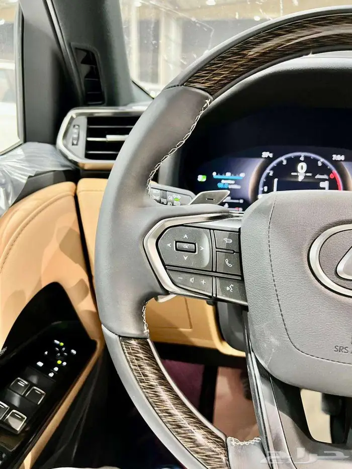 لكزس ( LX 600 BB ) موديل 2025 أقل الأسعار 9