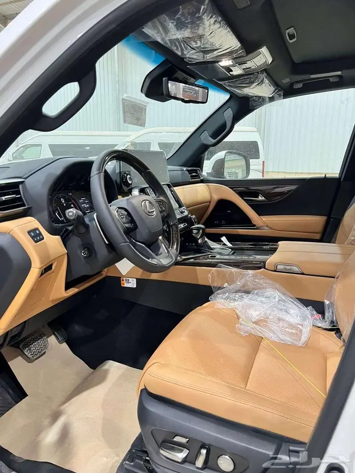 لكزس ( LX 600 BB ) موديل 2025 أقل الأسعار 37