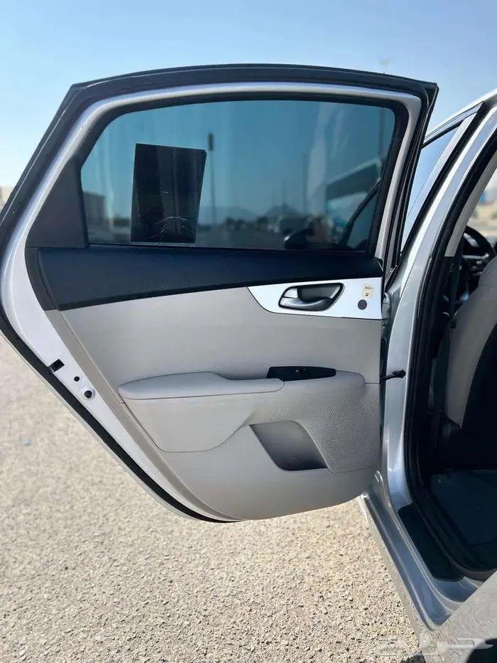 كيا سيراتو2021 12