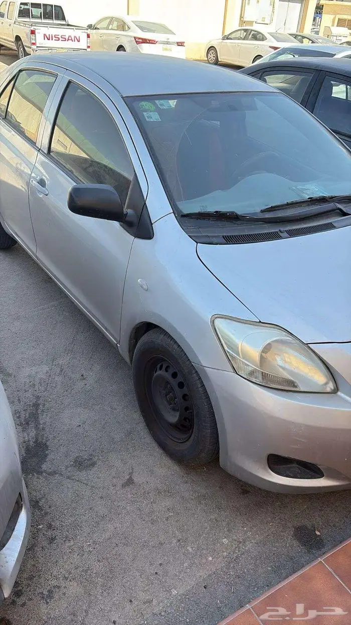 يارس قير عادي موديل 2012م 2