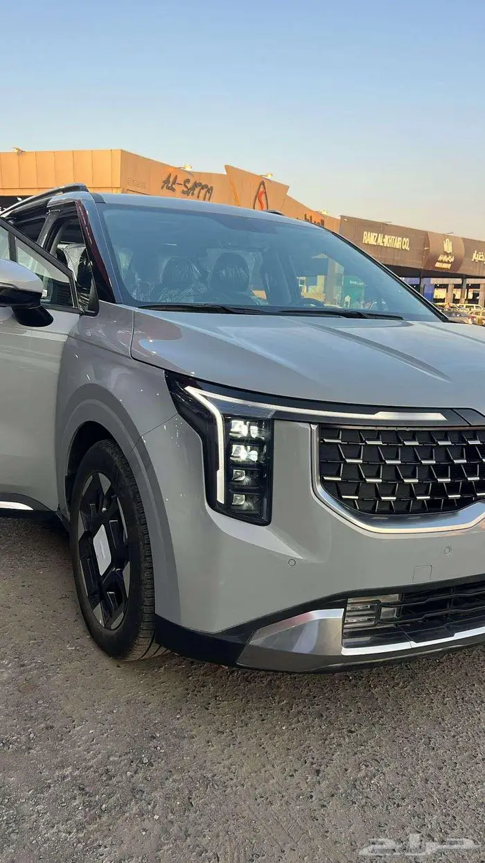 كيا كرنفال موديل 2026 ستاندر ونص فل أصفار كاش وتاجير 1