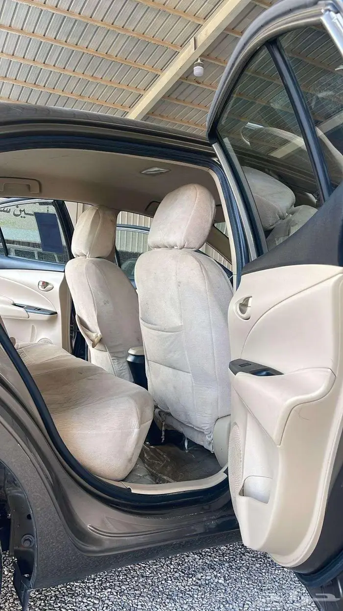 تويوتا يارس قير اوتماتيك 2022 8