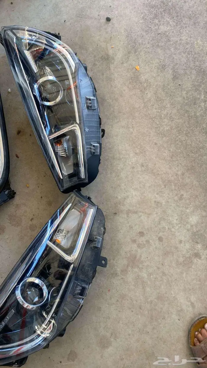 للبيع شمعات اريزو 5 اصلي وكاله 2022 2025 0