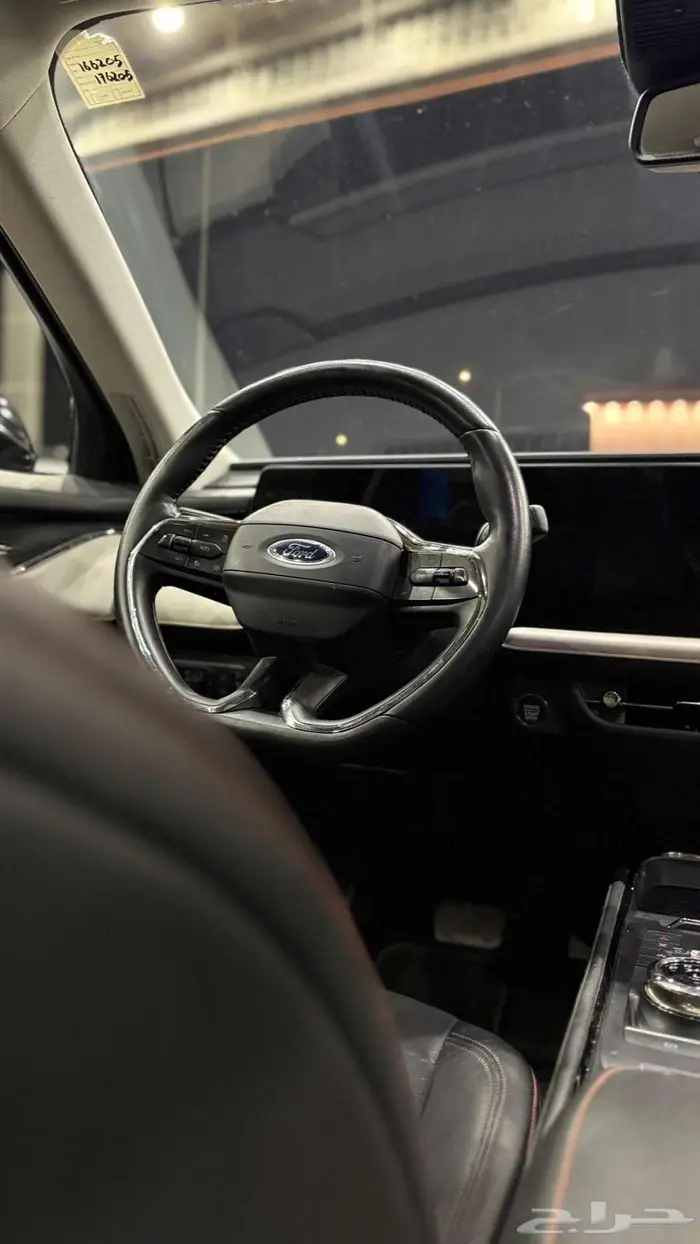 تورس تيتانيوم 2023 لون أسود 5