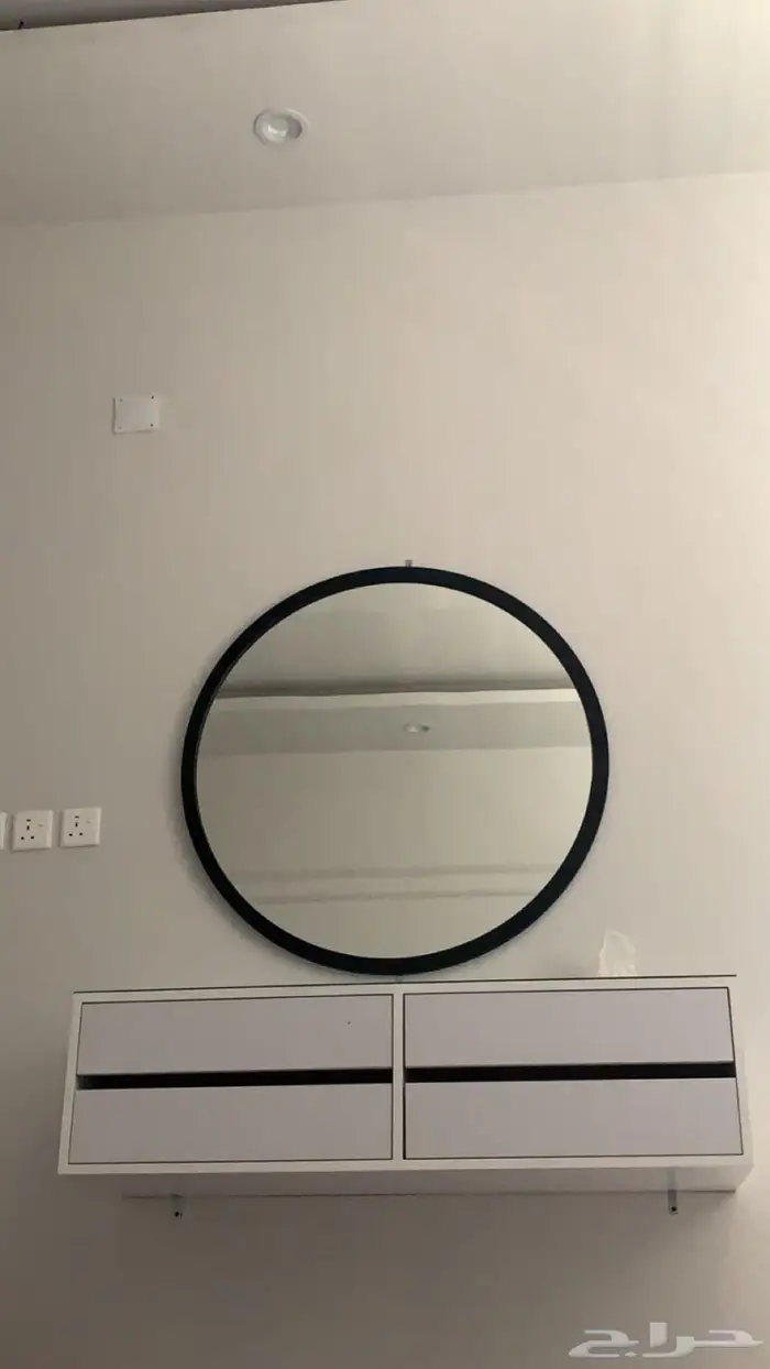 تسريحة ومراية 0