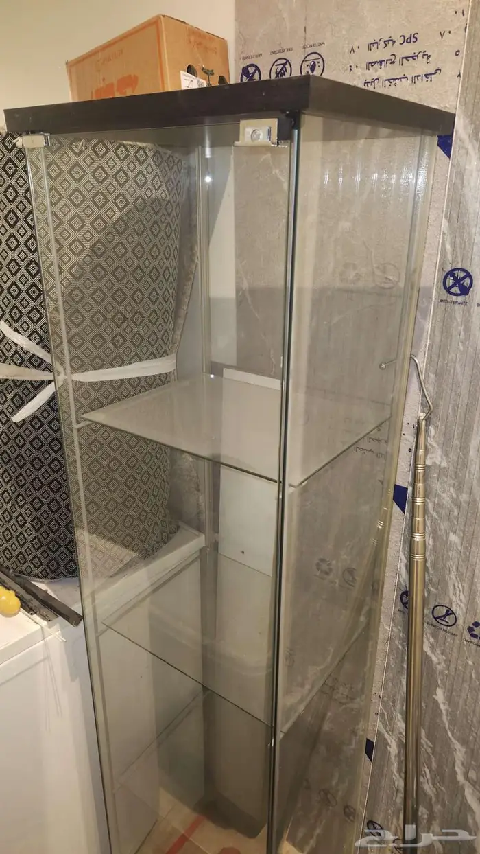 دولا زجاجي ايكيا 1