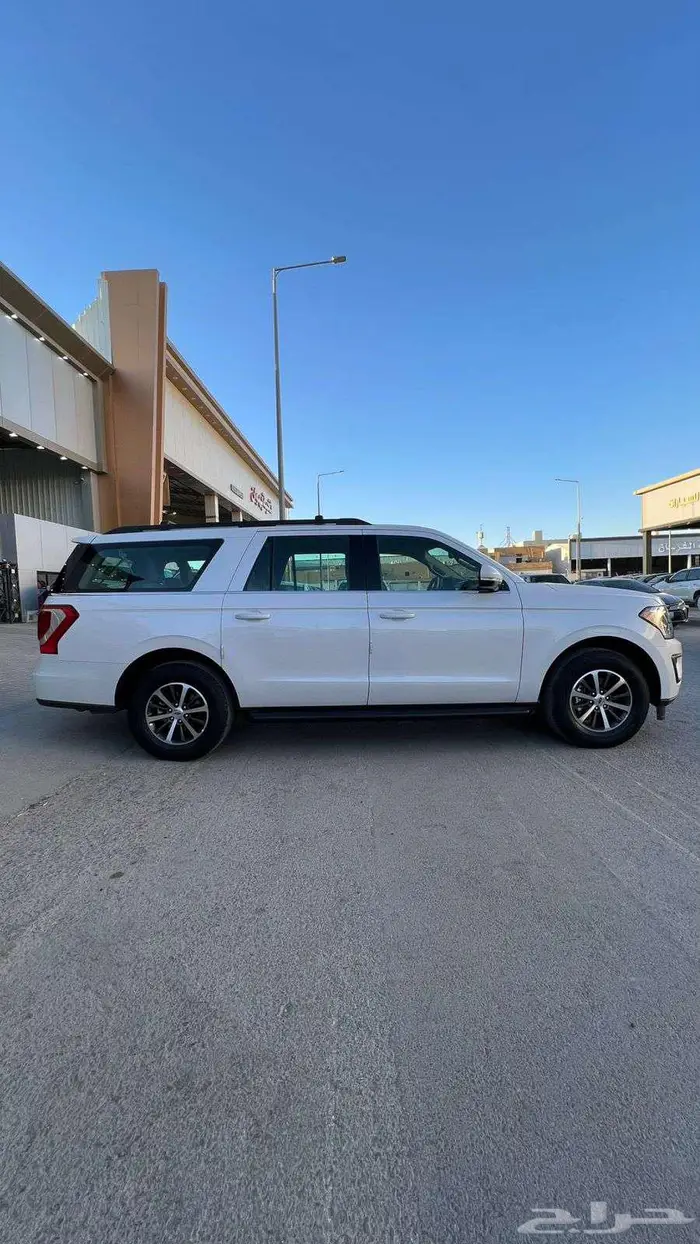 فورد اكسبديشن XLT موديل 2019- معرض خلف للسيارات 5