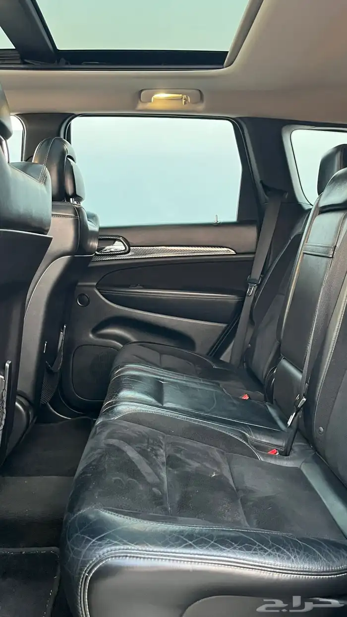 جيب جراند شروكيSRT 10