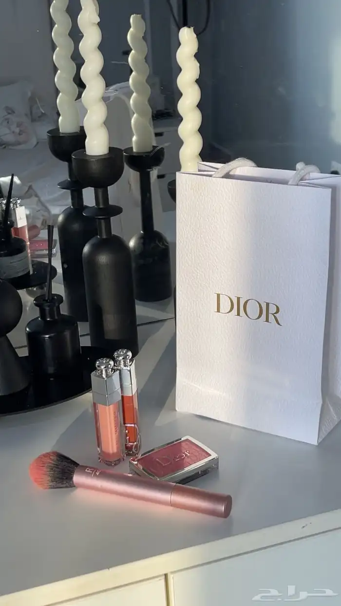 ميكب من ديور اصلي 0