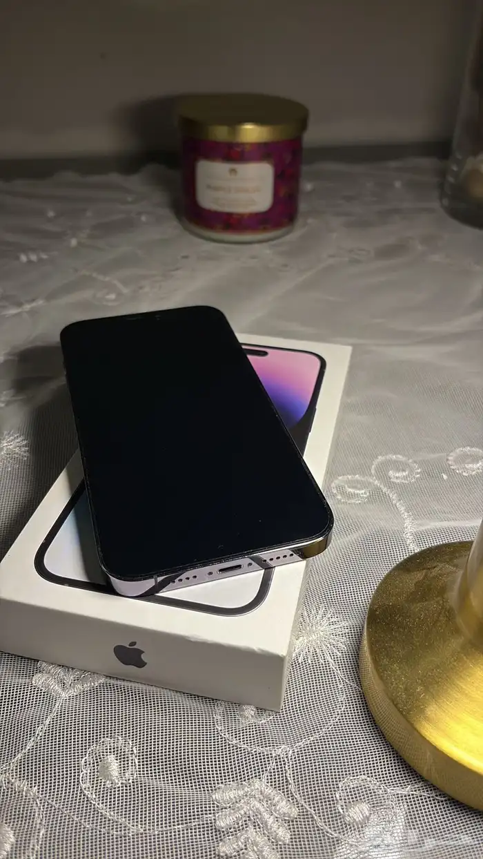 ايفون 14 برو ماكس بنفسجي نظيف جدا  256g 5