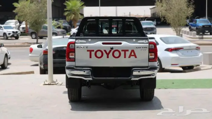 تويوتا هايلوكس بنزين موديل 2025 كاش واقساط باقل سعر 2