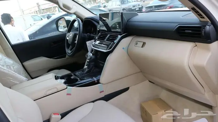 لاند كروزر هدد 3 ابيض 2025 تنفس طبيعى 4000 سي سي 4