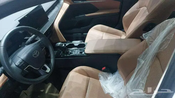 تويوتا كامري هايبرد بريميوم 2.0 موديل 2024 خليجي زيرو 6